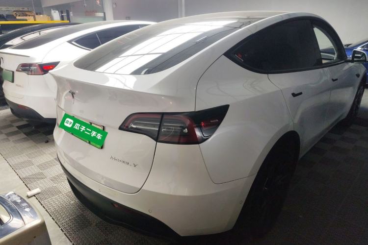 Used Tesla Model Y 2021 Long-Range All-Wheel-Drive Version 3D7
