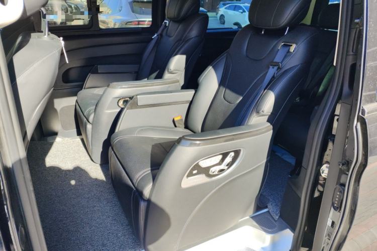 Used Mercedes-Benz Vito 2023 2.0T Business Version 7 Seats