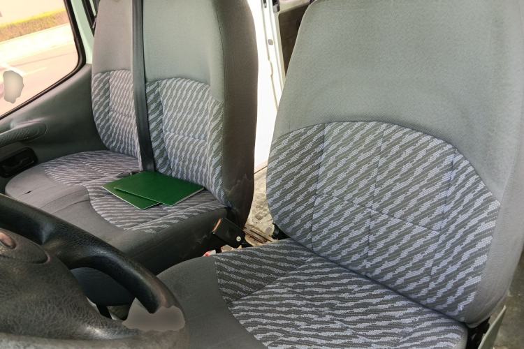 Used Ford Classic Transit 2013 2.8T Diesel Logistics Model with Short Wheelbase and Mid-Roof JX493ZLQ4