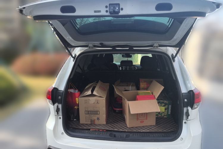 Used Toyota Highlander 2018 2.0T Four-Wheel Drive Luxury Edition 7 Seats China V Emission Standard
