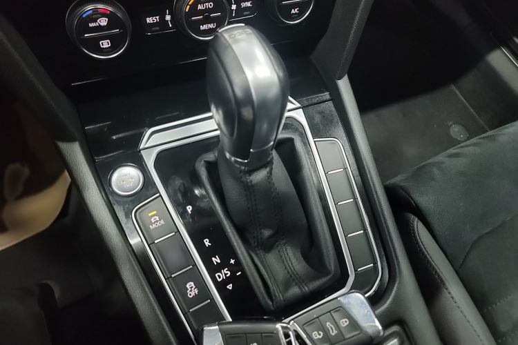 Used Volkswagen Variant 2017 380TSI Two-Wheel Drive Comfort Edition
