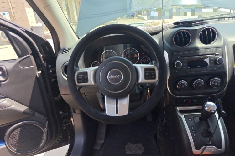 Used Jeep Compass 2014 2.4L Four-Wheel Drive Serpentine Collection Edition
