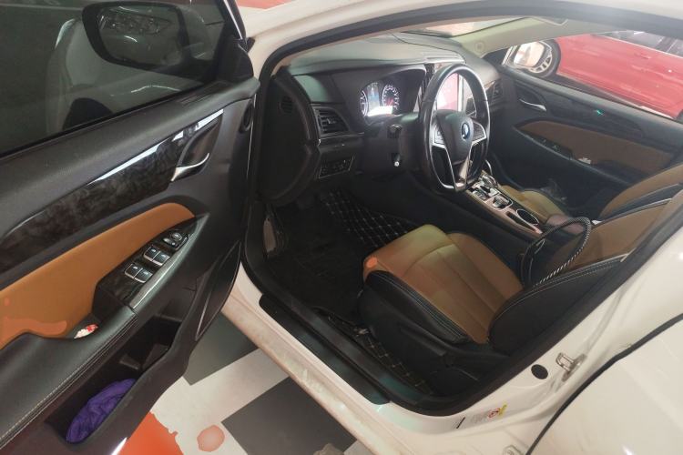 Used BYD Qin New Energy 2017 1.5T Luxury Model