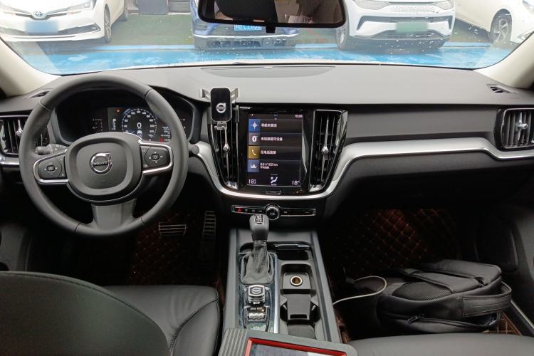 Used Volvo S60 2021 T4 Zhiyi Luxury Edition Center Console