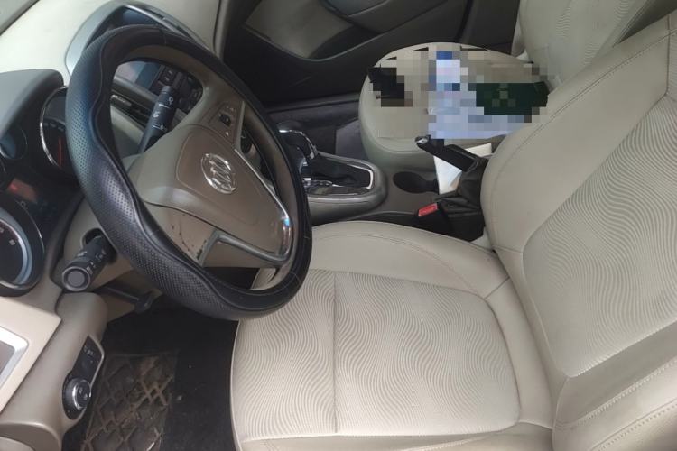 Used Buick GT 2013 GT 1.6L Automatic Fashion Edition Left Front Seat