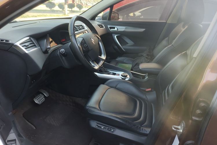 Used DS 6 2014 1.6T Luxury Edition THP200 Left Front Seat