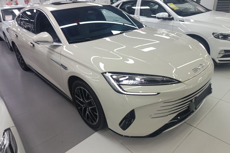 Used BYD Seal 07 DM-i 2025 DM-i 1.5L 125km Prestige Model Front Right 45 Deg