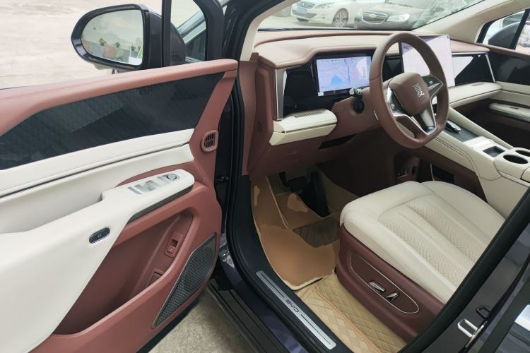 Used BYD Xia 2025 DM-i 1.5T 100km Leading Model
