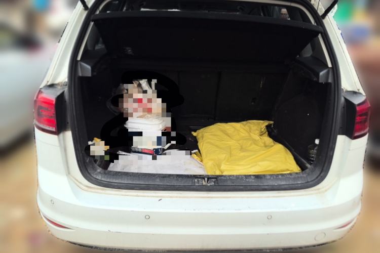 Used Volkswagen Golf Sportsvan 2018 1.6L Automatic Comfort Model Trunk