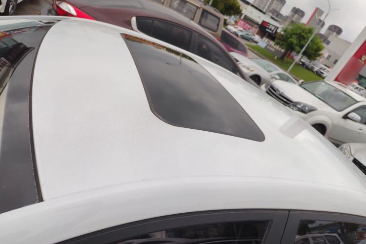 Used Roewe i5 2020 1.5L Automatic 4G Connect Luxury Flagship Edition