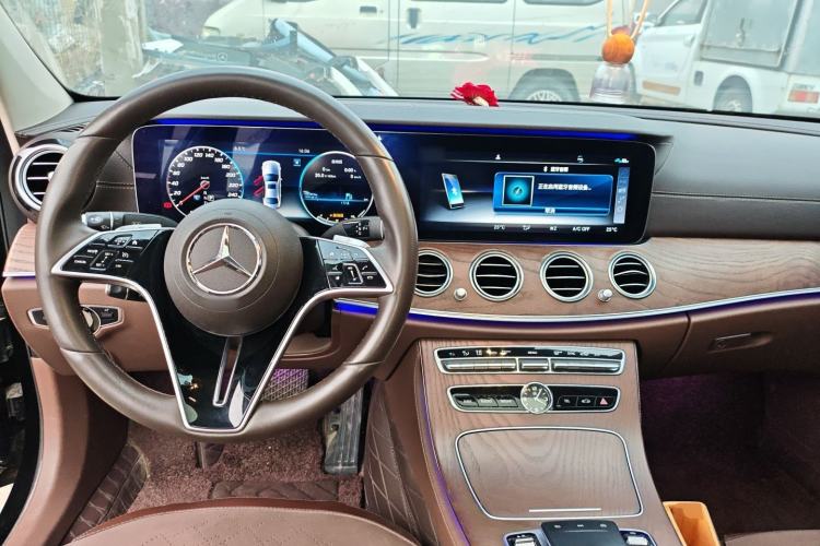 Used Mercedes-Benz E-Class 2018 Facelift E 300 L Luxury Edition