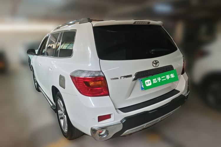 Used Toyota Highlander 2011 2.7L Two-Wheel Drive 7-Seater Luxury Edition
