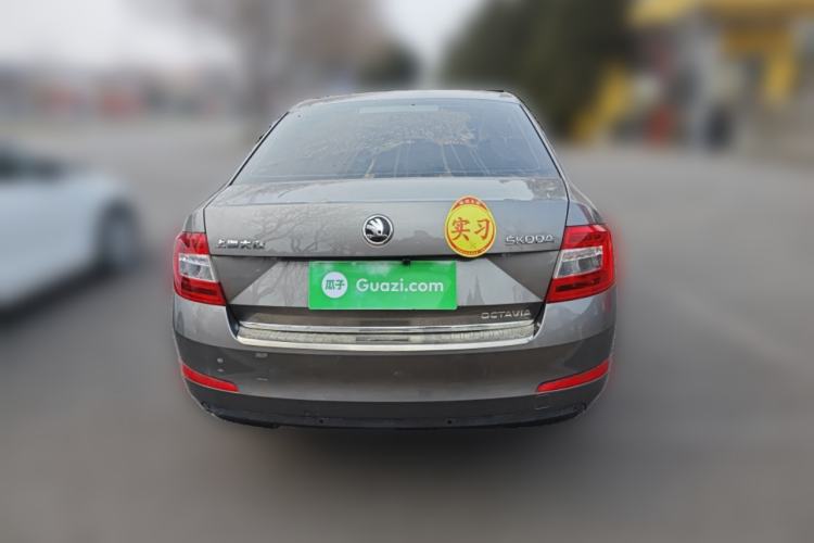 Used Skoda Octavia 2015 1.6L Manual Yijun Edition