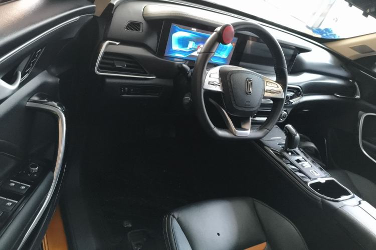 Used Bestune T77 2019 230 TID Automatic Prestige Version China V Emission Standard
