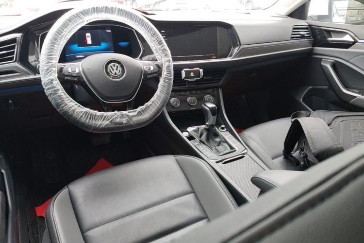 Used Volkswagen Sagitar 2021 280TSI DSG Excellence Edition Center Console