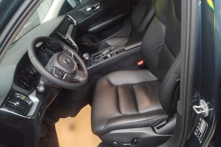 Used Volvo S60 2021 T4 Zhiyi Luxury Edition
