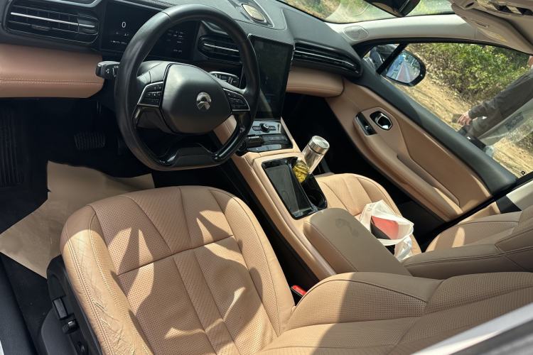 Used Nio ES8 2018 355 km Base Version 7-Seater Edition