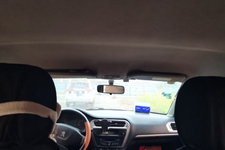 Used Peugeot 301 2016 1.6L Manual Comfort Edition Headliner