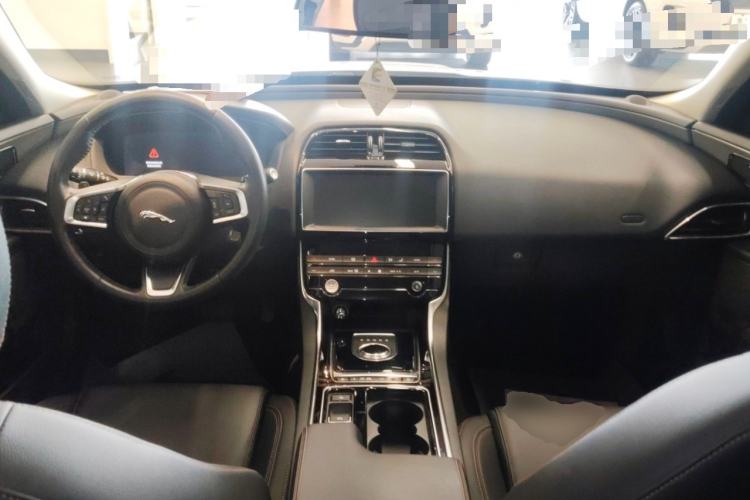 Used Jaguar XEL 2019 2.0T 200 PS Deluxe Edition