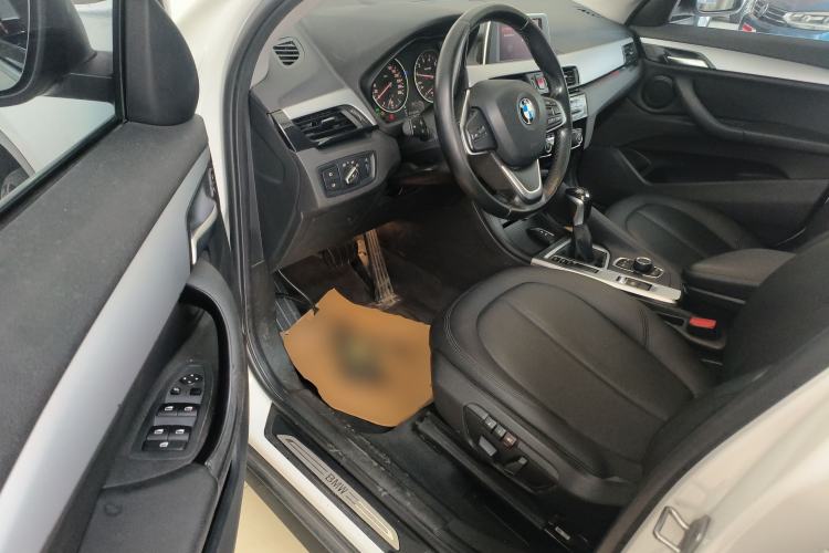 Used BMW X1 2018 sDrive20Li Leading Model

