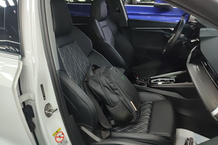 Used Audi A3 2025 A3L Limousine 35TFSI Prestige Edition Right Front Seat