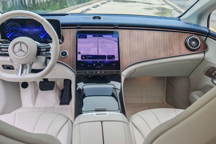 Used Mercedes-Benz EQE 2022 350 Luxury Edition Exterior 8