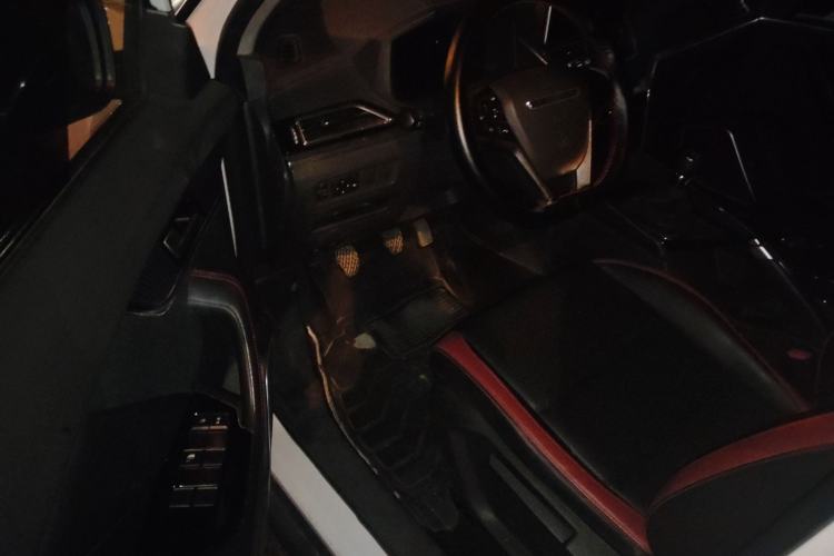 Used Venucia T60 2020 1.6L Manual Smart Vision Version China VI Standard
