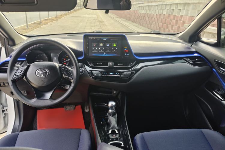 Used Toyota C-HR 2018 2.0L Leading Edition China V-standard