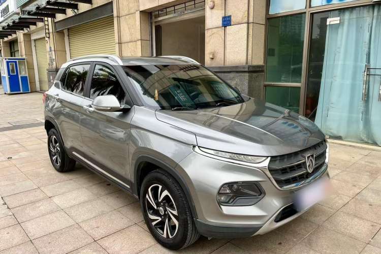 Used Baojun 510 2017 1.5L Automatic Fashion Model
