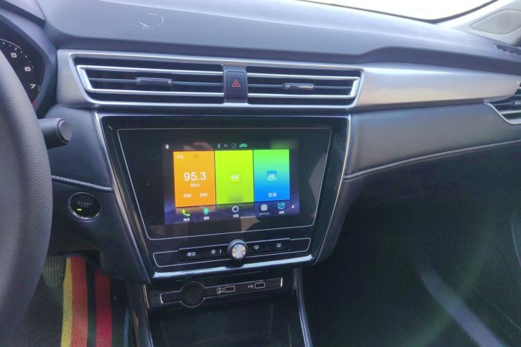 Used Roewe i5 2019 1.5L Manual 4G Connected Langyue Edition