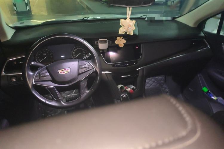 Used Cadillac XT5 2018 25T Luxury Model
