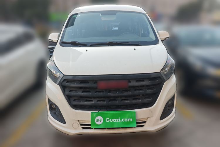 Used Jinbei Gold Hiace M Classic 2022 1.5L Travel Lion Passenger Van 6 Seats