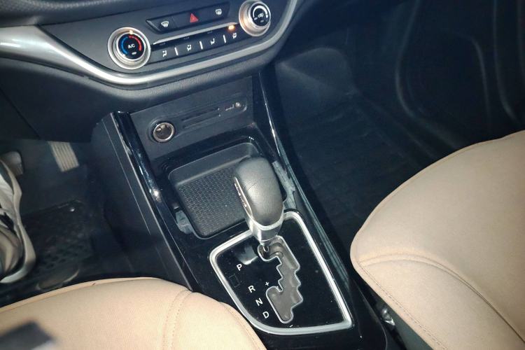 Used Land X2 2017 1.6L Automatic Jingrui Edition