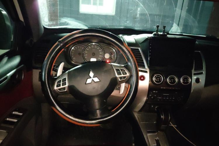 Used Mitsubishi Pajero Sport 2013 3.0L Automatic 4x4 Executive Edition
