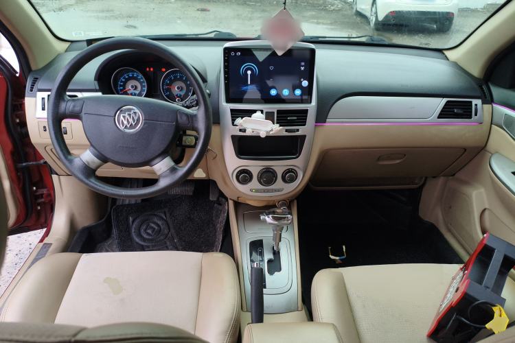 Used Buick Excelle 2013 1.5L Automatic Classic Model Center Console