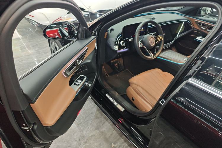 Used Mercedes-Benz E-Class New Energy 2024 E 350 e L Plug-in Hybrid Sedan Driver Seat