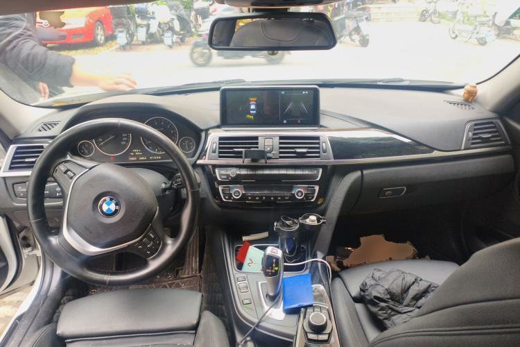 Used BMW 3 Series 2017 318i Fashion Model
