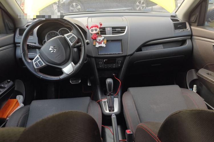 Used Suzuki Swift Sport 2014 1.6L CVT Two-Wheel Drive Luxury Edition Center Console