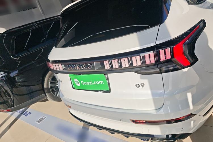 Used Lynk & Co 09 EM-P 2021 2.0T PHEV Halo Six-Seater
