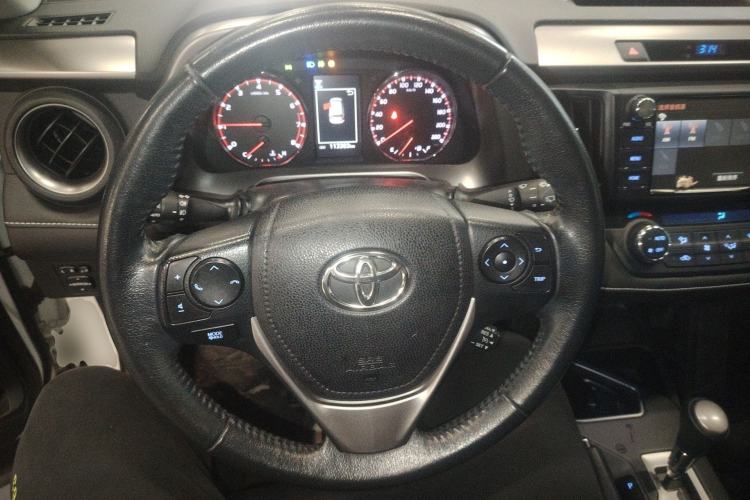 Used Toyota RAV4 2016 2.0L CVT Two-Wheel Drive Smart Edition China V Standard
