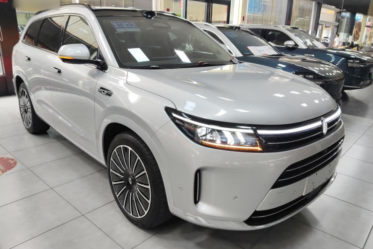 Used Hima AITO M7 2024 1.5T Intelligent Driving 4WD Max Edition 5 Seats
