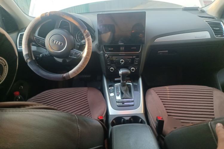 Used Audi Q5 2018 Collector's Edition 40 TFSI Technology Model
