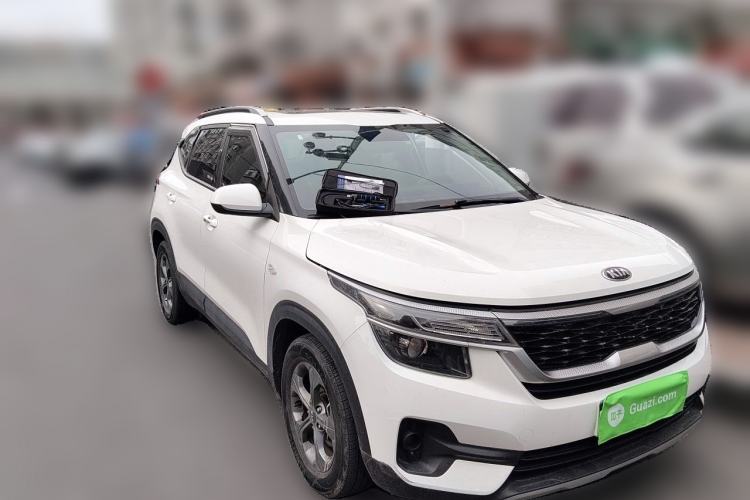 Used Kia KX3 2020 1.5L CVT Comfort Edition Front Right 45 Deg