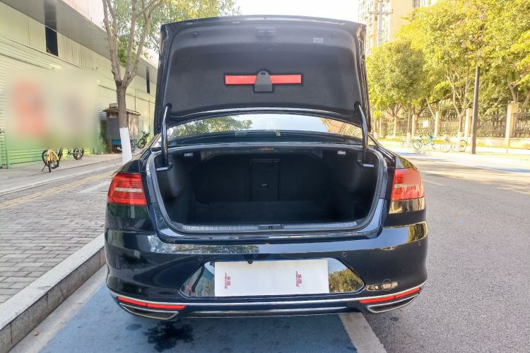 Used Volkswagen Magotan 2019 330TSI DSG Leading Edition China V Standard