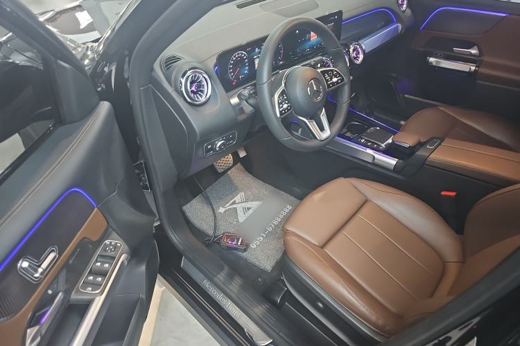 Used Mercedes-Benz GLB 2023 GLB 220 Sport Edition Driver Seat