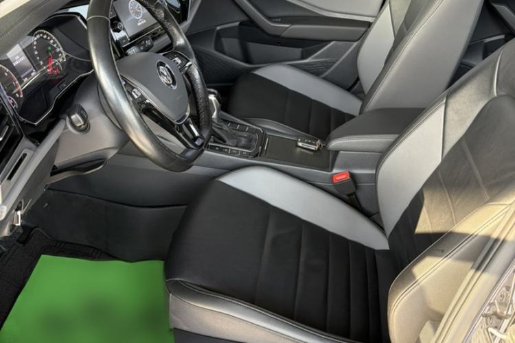 Used Volkswagen Sagitar 2020 280TSI DSG Comfort Version China VI Standard Interior 4