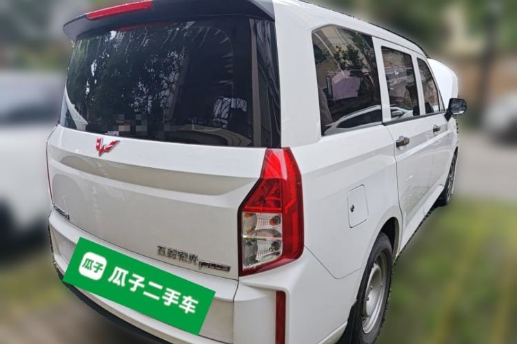 Used Wuling Hongguang PLUS 2020 1.5L Manual Standard Edition 5 Seats
