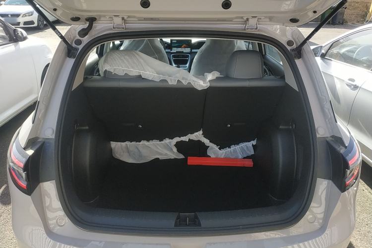 Used Geely Galaxy Geome 2026 Model 310km Youth Edition
