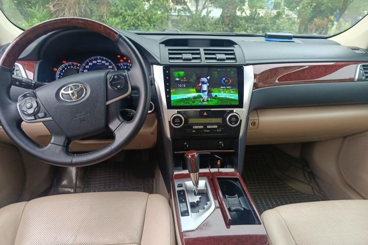 Used Toyota Camry 2012 2.5G Luxury Edition Center Console