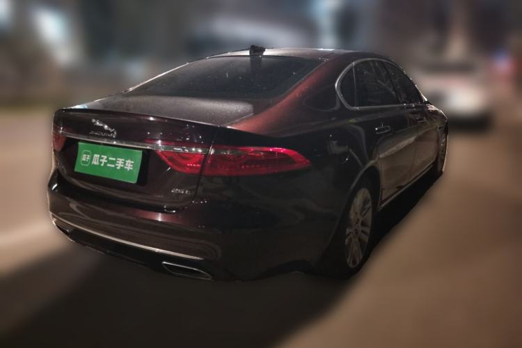 Used Jaguar XFL 2018 XFL 2.0T 250 PS Luxury Edition Rear Right 45 Deg